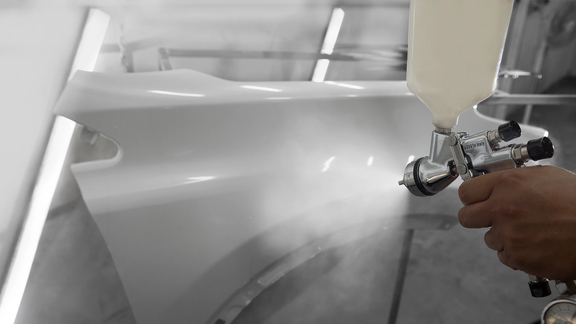 رنگ آمیزی و نقاشی خودرو